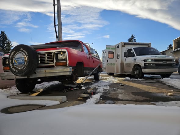 Roadside tire change in Calgary